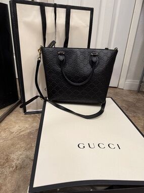 Gucci Leather handbag